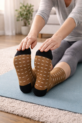 Cocoa Dashes Socks